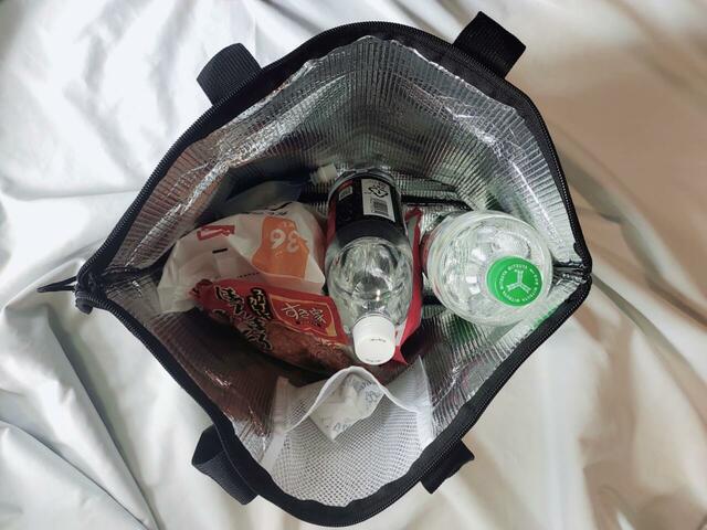 2リットルのペットボトルもラクラク入る