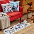 【PEANUTS×Afternoon Tea「PEANUTS in Paris」】クッションケース 各¥4,400、ルームシューズ ¥3,520、ロングマット ¥7,700