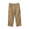 「STARBUCKS STAND by BEAMS フラップ チノパンツ(ベージュ)」<価格:19,800円(税込)>【毎日のコーヒーシーンを彩るアイテムが勢ぞろい!「STARBUCKS STAND by BEAMS」の定番コレクション『CORE Collection』に第2弾が登場!】
