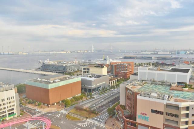 「カップヌードルミュージアム」や「ワールドポーターズ」も近い