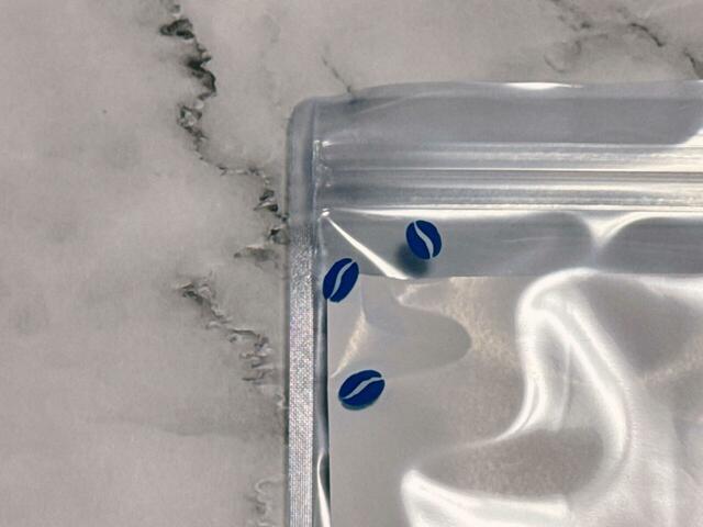 前面の左上部にはコーヒー豆のイラストも♪