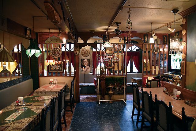 池袋のカレーの名店8／ニューデリー 西口店　内観