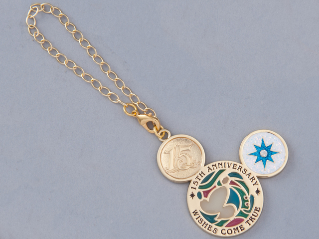 ミッキーバッグチャーム1600円