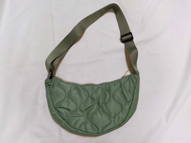 落ち着いたグリーンが綺麗