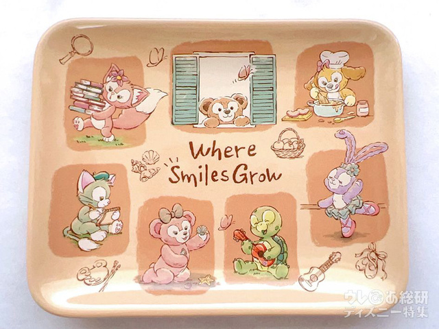 スーベニアプレート ©Disney（撮影/ だふねこ