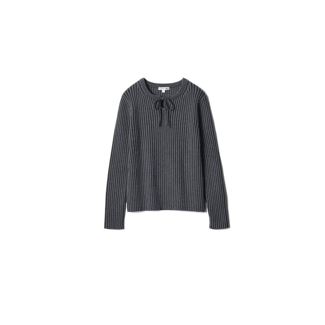 【UNIQLO and JW ANDERSON】リボンのワンポイントがかわいいリブタイネックセーター