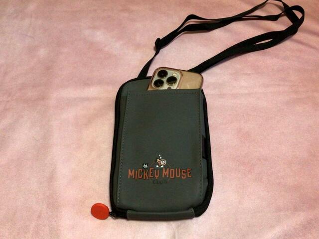 『GLOW（グロー）3月号』スマホを入れてみました