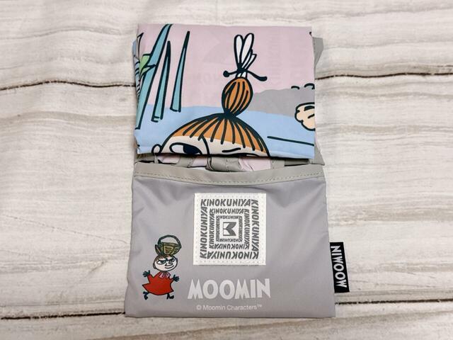【紀ノ国屋×MOOMINコラボ】「ムーミンコンパクト リトルミイ」使わないときは内側の吊りポケットに折りたたんで収納できる仕様