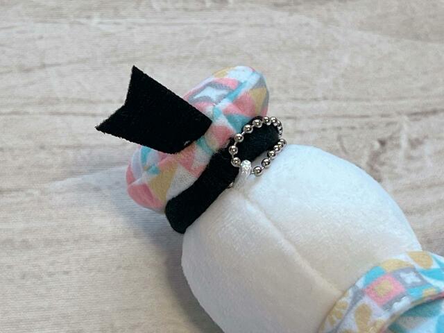 ボールチェーン付きなのでお出かけのお供に♪