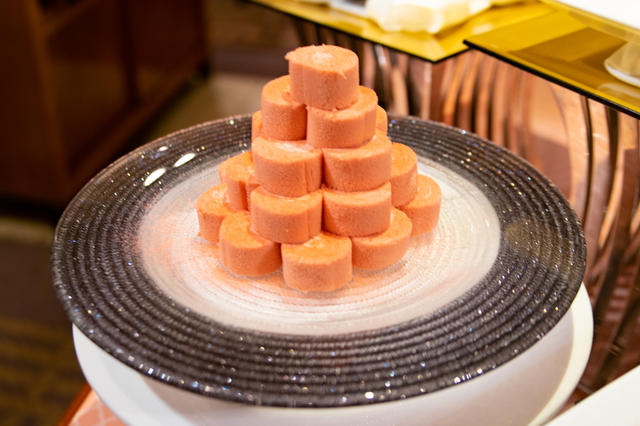 ロールケーキ苺