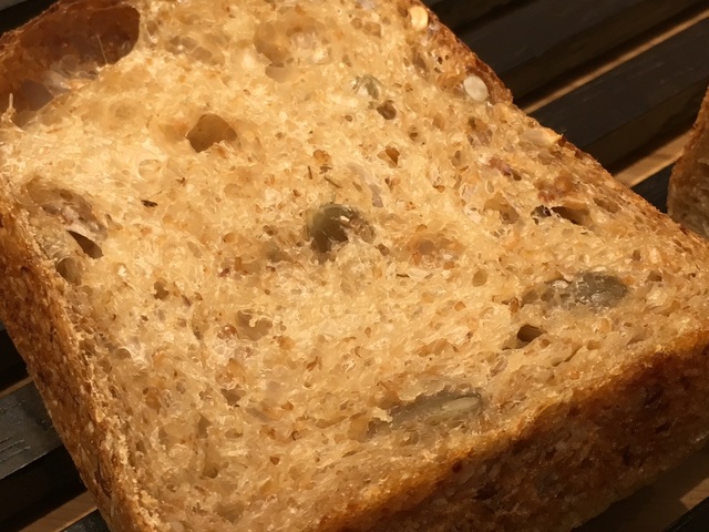 「ブラウン ブレッド」