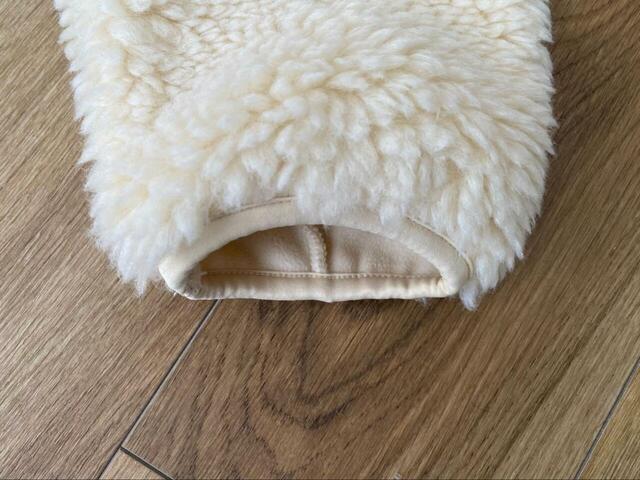 【UNIQLO フリースジップアップジャケット】袖口はバインダー仕様になっていて、冷たい風が入りにくい構造です