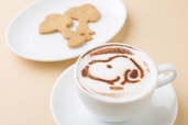  カフェルパン 「スヌーピーラテ（クッキー付）」900円　（画像は公式サイトより）