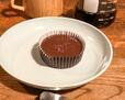 【ファミリーマート　濃厚なめらかショコラケーキ】コーヒーをおともにいただきます！