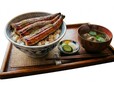 「うな丼(並)」<価格:1,880円(税込)>【本マグロが入った豪華刺身が食べ放題!話題の「漁港食堂 」が、西中島にオープン!6月中は「鰹のタタキ」を380円で提供!】