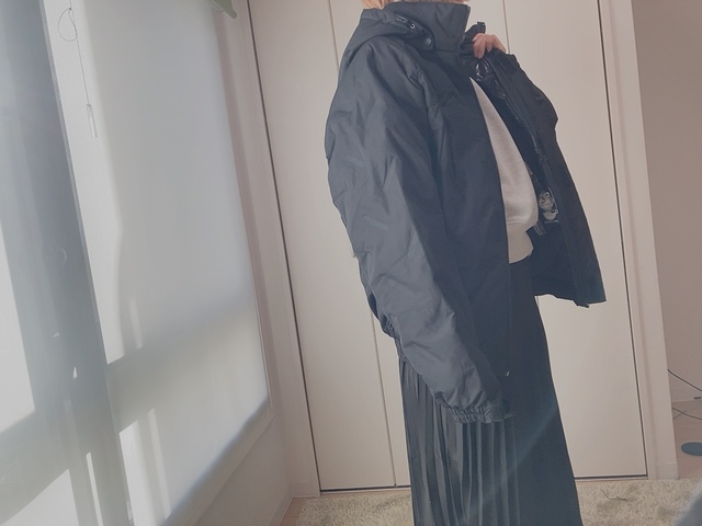 【ワークマン 洗えるフュージョンダウンシームレスワークジャンパー】30回洗濯しても水をはじく「ドロップテック」加工