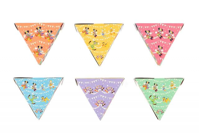 チョコレート（ピーナッツ入り） 1,200円｜内容量：150g（25g×6袋）｜東京ディズニーリゾート40周年“ドリームゴーラウンド”スペシャルグッズ｜発売日：2023年4月10日（月）｜販売店舗：東京ディズニーランド「グランドエンポーリアム」、東京ディズニーシー「ヴァレンティナーズ･スウィート」