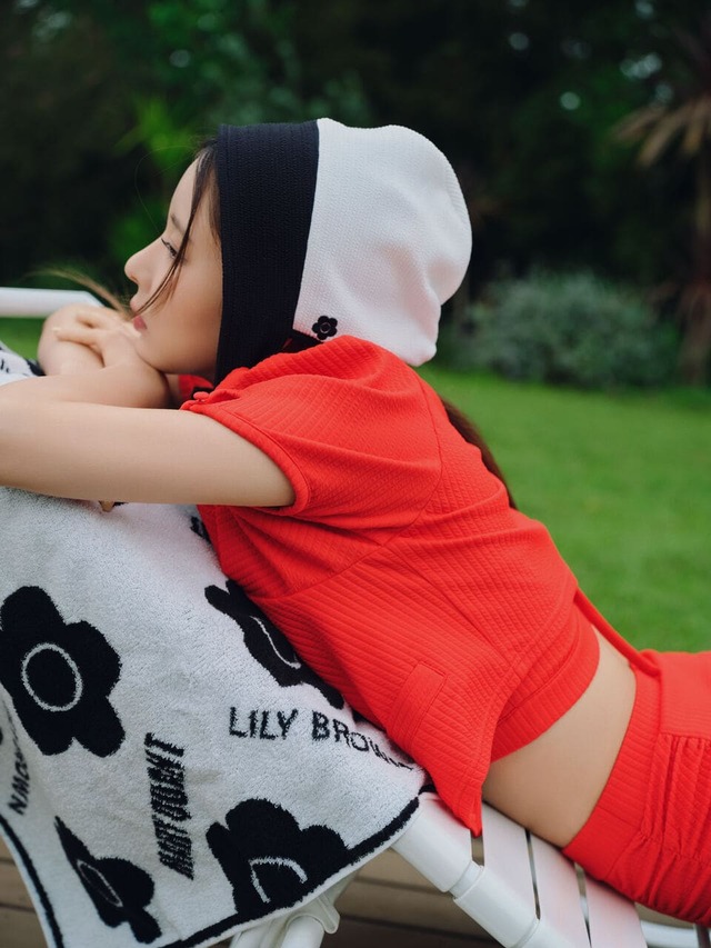 【LILY BROWN×MARY QUANT】夏のビーチリゾートに寄り添ったアイテム