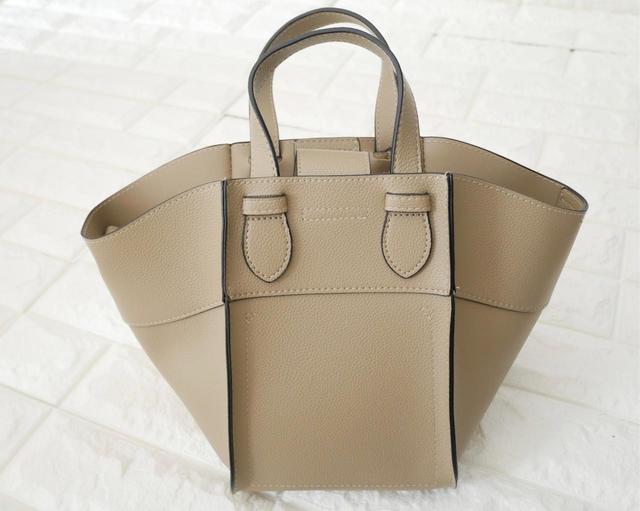 ファッションセンターしまむら『ゴウヒヘンケイ2WAYバッグ』