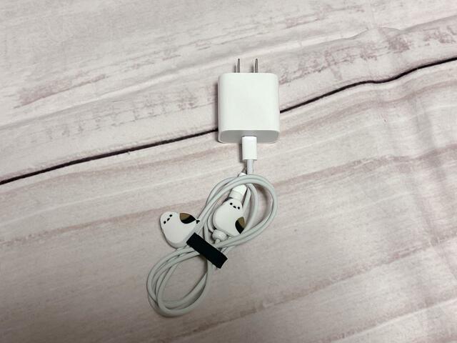 ケーブルクリップとケーブルカバーをセットで使うとかわいい♪