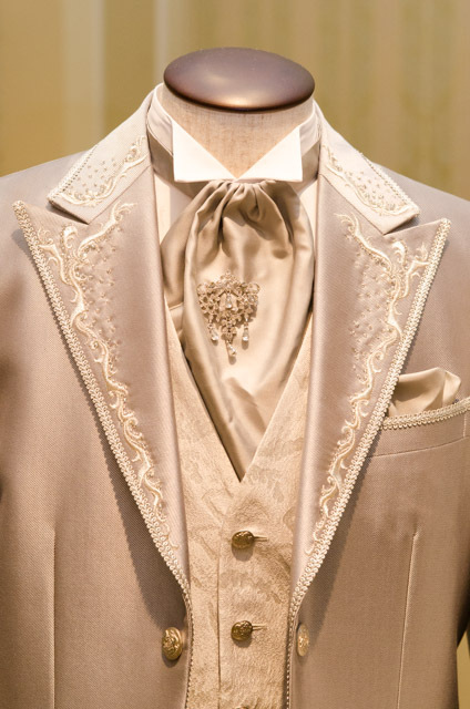 東京ディズニーランドホテル宴会場「シンデレラドリーム」でのウェディングプログラム「ディズニー・ロイヤルドリーム・ウェディング」©Disney