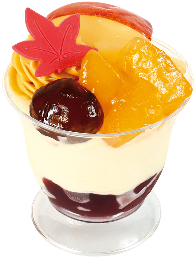 「秋の味覚パフェ」＜価格：税込648円＞【不二家に“創業祭限定スイーツ”が登場♪「ペコちゃんグッズ」がもらえるキャンペーンも開催！】