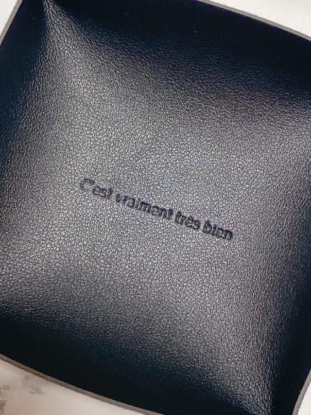 【CanDo（キャンドゥ）×LOVEHOME】フェイクレザートレー