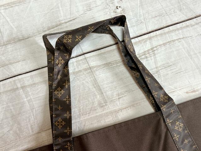 持ち手：（約）56cm。長めで、肩がけもラクラク！