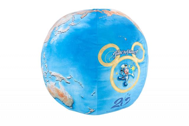 クッション 9,000円｜サイズ：縦約50×横約45cm