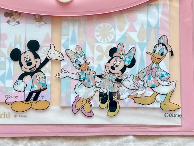 ミッキー、ミニー、ドナルド、デイジーのプリント入り！