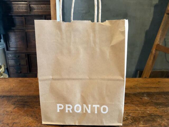 【PRONTO モーニングメニュー　テイクアウト】テイクアウトメニューは紙袋に入れてくれます