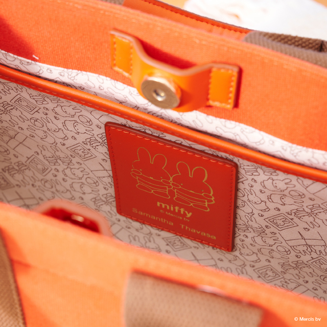 キャンバストートバッグ ￥22,000　レッド/ネイビー 全2色