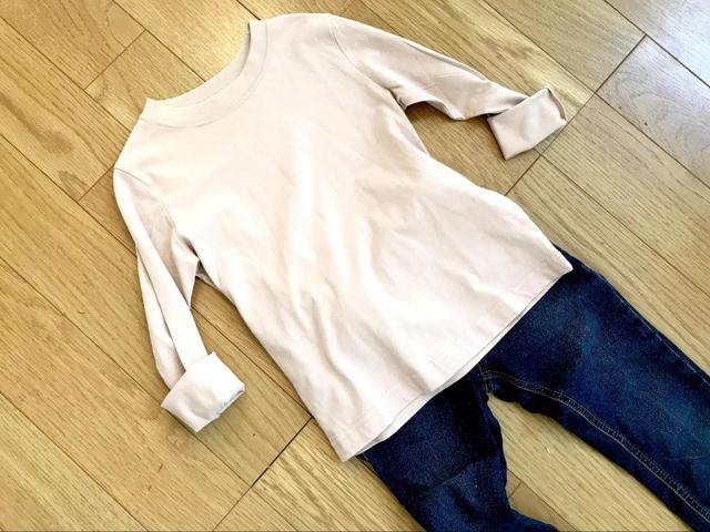 【GU カラーTシャツ】春らしいピンクカラーは女の子コーデの基本です