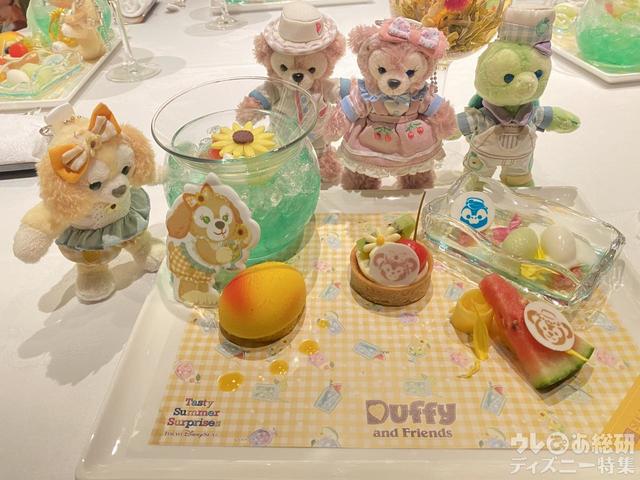 “ダッフィー＆フレンズのテイスティ・サマー・サプライズ”チャイニーズ・ティータイム デザートプレート