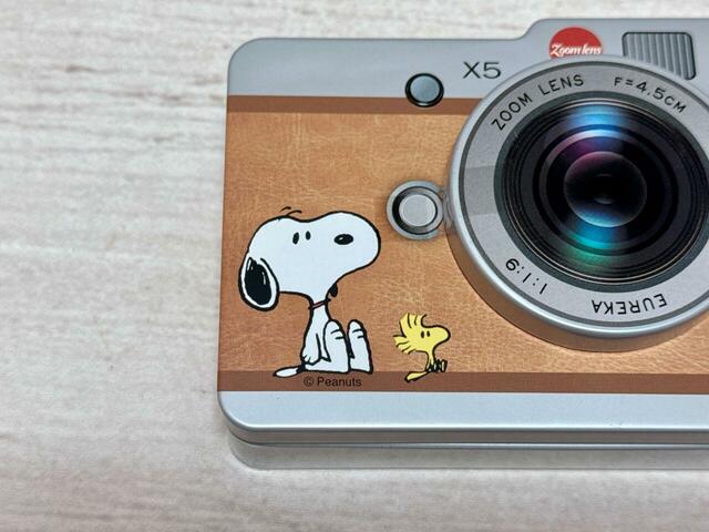 左下部にはキュートなスヌーピー＆ウッドストックのイラストプリント入り♪