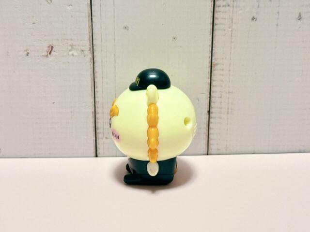横から見るとよりたてがみの立体感が際立ちます!