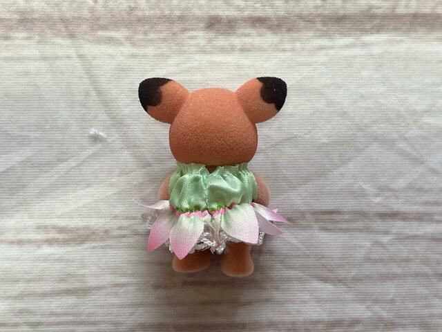 後ろ姿もかわいいです!