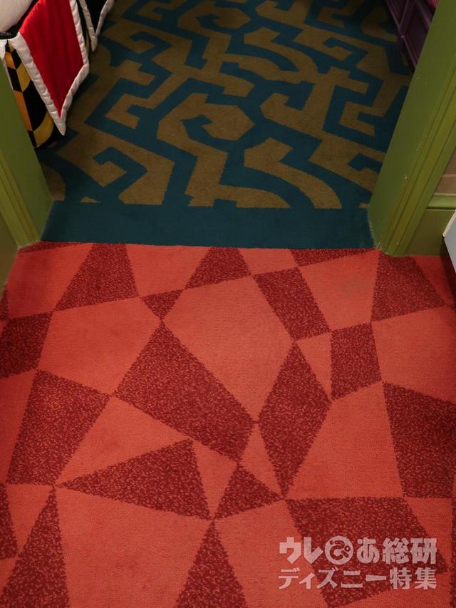 ディズニーふしぎの国のアリスルーム