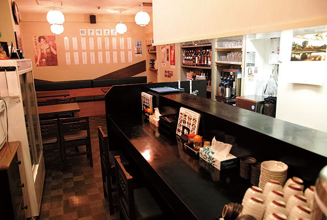 新橋「餃子ランチ」の名店／居酒屋 りゅう　内観