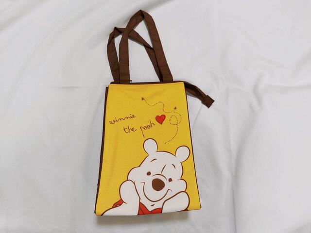 【ゼクシィ7月号】付録「くまのプーさん・タテ型保冷バッグ」縦型でオシャレなデザイン