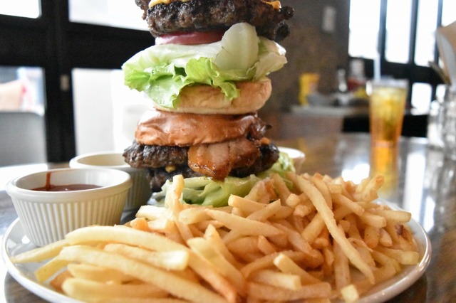 ソースはポテトにつけて食べてもOK