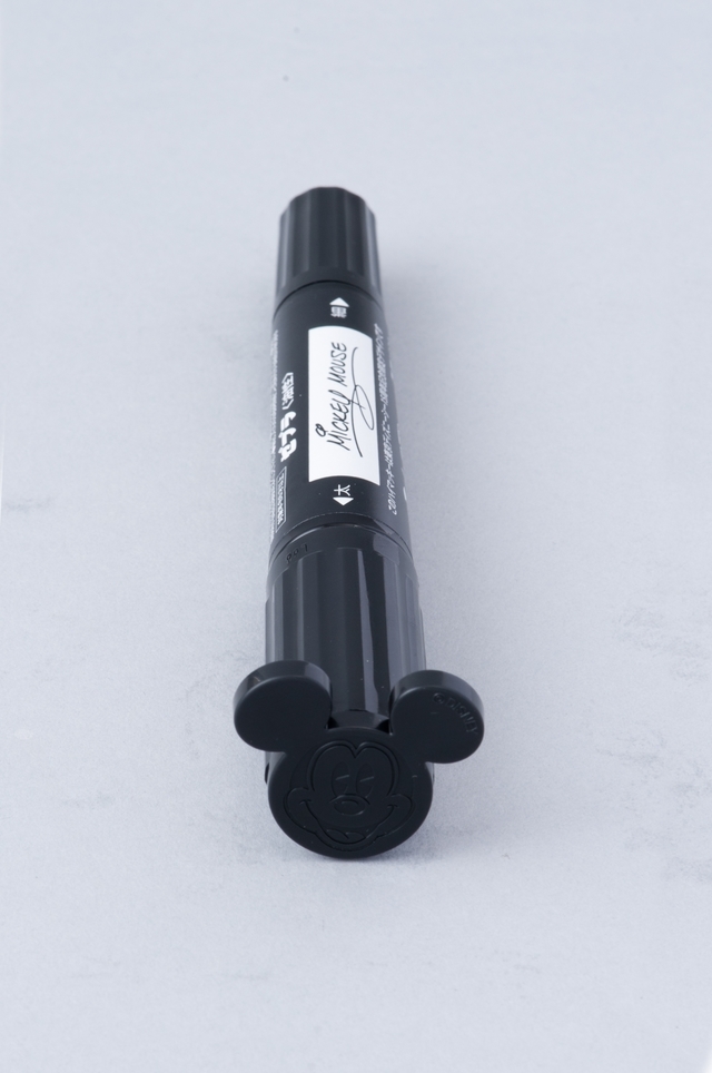 油性ペン  300円