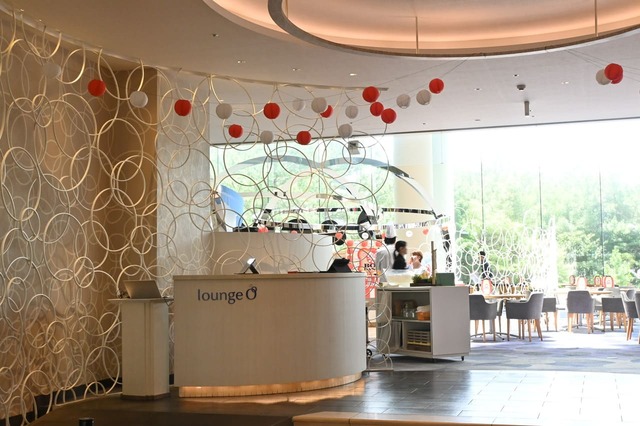 ヒルトン東京ベイ「ラウンジ・オー」外観