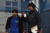 撮影現場での仲野太賀と佐藤快磨監督