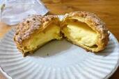 【コンビニスイーツ】定番『シュークリーム』を“断面チェック”！ローソン、セブン、ファミマで「味・特徴・価格」も比較♪