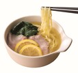 「冷やしレモンラーメン」＜期間：2025年5月15日〜7月中旬＞【しゃぶ葉で「初夏の牛たんフェア」スタート！夏の定番「レモンハーブだし」＆新登場「仙台風コクまろ味噌だし」で牛たん食べ放題！】
