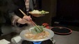 鶏ももを丸ごと煮込んだスープがベースの「上州常夜鍋」