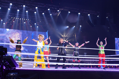 アニサマ13 ももクロ ミルキイ アイマス 次元を超えた アイドル たちが競演 初日に集ったアイドルと探偵だけを濃密レポ 6 6 Medery Character S