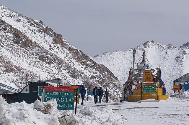 シャンラ峠。標高5360m。