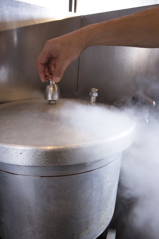 「東京豚骨拉麺ばんから」「旭川味噌拉麺ばんから」